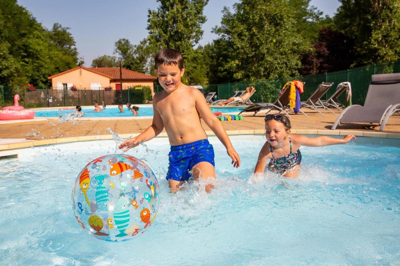 Camping De La Bageasse Brioude Exterior foto